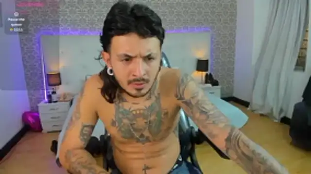 Alexa Liam online show from November 13, 2025, 2:04 am