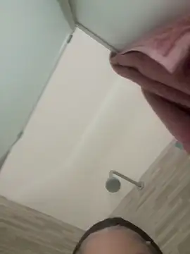 gatitalocahot online show from March 1, 2026, 5:13 pm