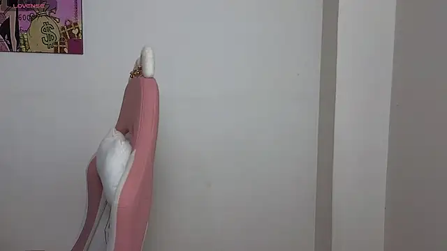 Valery lovexx online show from November 13, 2025, 10:46 pm