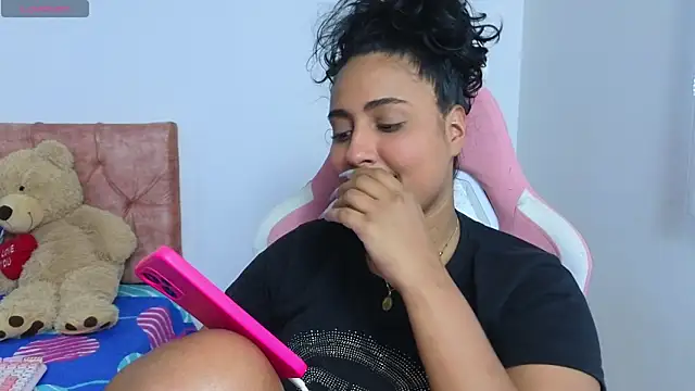 Valery lovexx online show from October 28, 2025, 9:36 pm