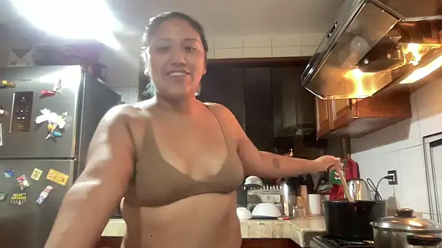 Kmiii21 online show from March 27, 2026, 12:41 am