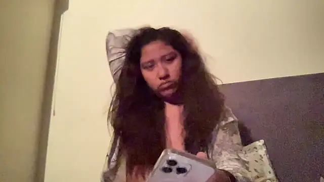 Kmiii21 online show from November 12, 2025, 7:01 am