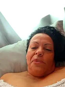 Snapshot of viviana-sexi chatting on May 31, 2026, 12:00 pm viviana-sexi online show from May 31, 2026, 12:00 pm
