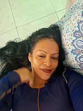 viviana-sexi online show from April 16, 2026, 4:41 pm