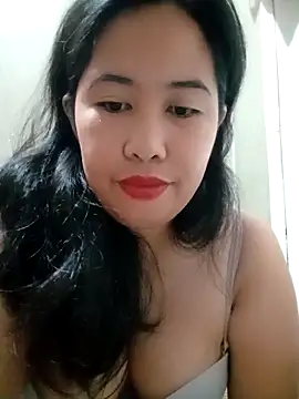 Creamy Pussycat28 online show from November 27, 2025, 9:37 pm