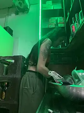 Chuchii05 online show from December 3, 2025, 8:47 am