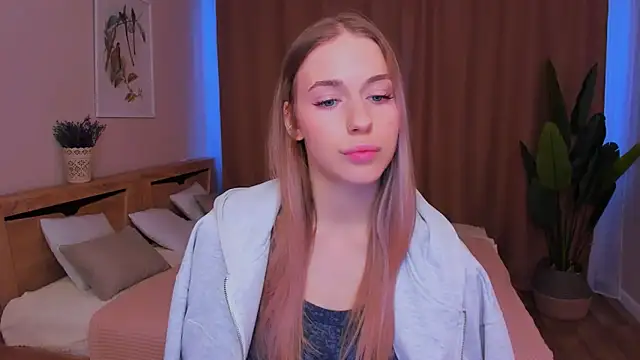 sassy cutie online show from February 1, 2026, 2:15 pm