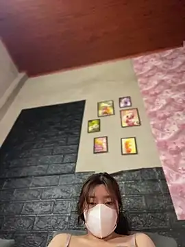 kitty-20x online show from April 28, 2026, 6:40 am