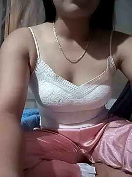 -Lanaa- online show from October 21, 2025, 1:54 pm