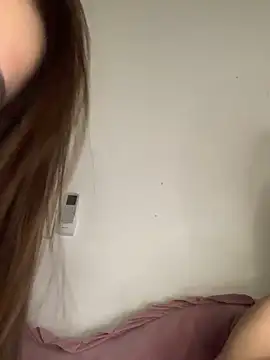 helo-kitty online show from February 8, 2026, 2:26 pm