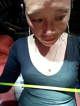 Snapshot of Phantamay chatting on October 22, 2025, 12:04 pm Phantamay online show from October 22, 2025, 12:04 pm