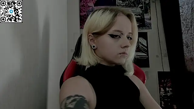 Holy Mistress S online show from July 18, 2026, 10:13 am