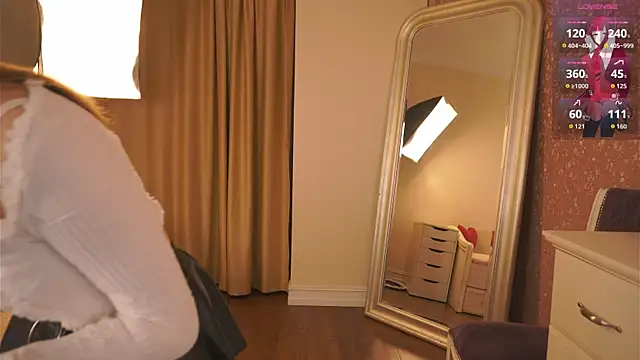 Snapshot of JanelAkerley chatting on December 19, 2025, 4:16 am JanelAkerley online show from December 19, 2025, 4:16 am