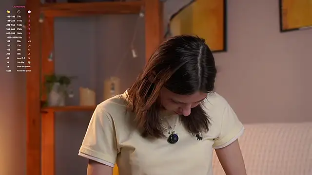 KateCahee online show from April 14, 2026, 1:32 am