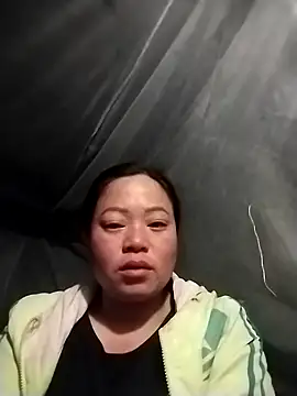 Nadia-a online show from November 20, 2025, 10:09 pm