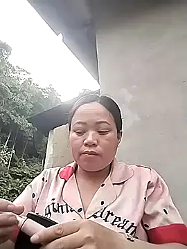 Nadia-a online show from November 7, 2025, 2:16 am