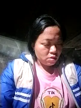 Nadia-a online show from November 8, 2025, 4:21 pm