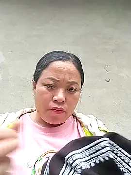 Nadia-a online show from November 8, 2025, 2:48 am