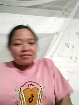 Nadia-a online show from November 9, 2025, 4:27 am