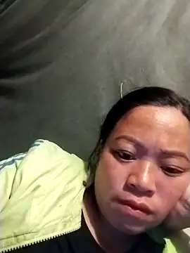 Nadia-a online show from November 19, 2025, 9:37 pm