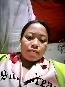 Nadia-a online show from November 12, 2025, 12:09 pm