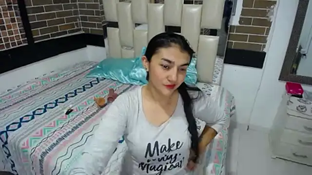 yuliet latin69 online show from November 22, 2025, 2:16 pm