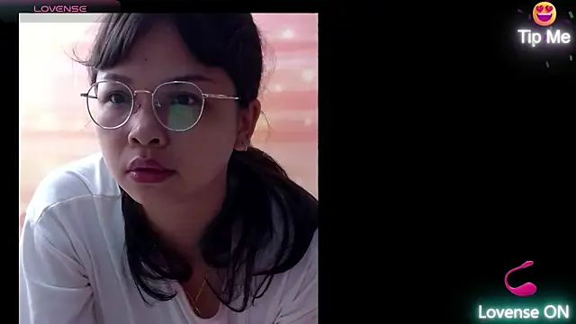 Maomilove1 online show from June 10, 2026, 1:12 pm