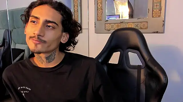 Mr Strike online show from October 31, 2025, 3:03 am