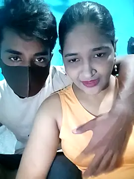 Snapshot of CoupleShow_432 chatting on November 12, 2025, 11:47 am CoupleShow 432 online show from November 12, 2025, 11:47 am