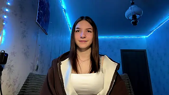 Snapshot of Beauty_miIa chatting on November 5, 2025, 5:16 pm Beauty miIa online show from November 5, 2025, 5:16 pm