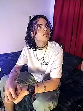 AlickBeliel online show from October 22, 2025, 5:18 am