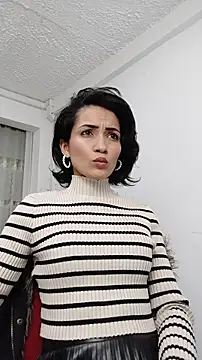 Snapshot of chloehanna chatting on October 29, 2025, 8:08 pm chloehanna online show from October 29, 2025, 8:08 pm