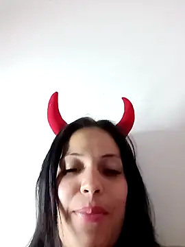 tattyHot95 online show from December 5, 2025, 6:39 pm