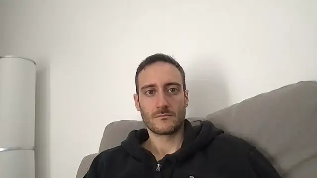 Snapshot of LukaShyGuy chatting on February 22, 2026, 9:11 am LukaShyGuy online show from February 22, 2026, 9:11 am