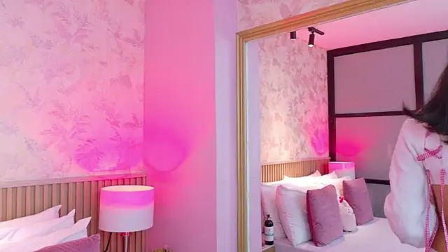 AdelineJhones online show from January 18, 2026, 2:20 pm