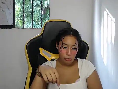 Snapshot of emily_stars1 chatting on November 26, 2025, 8:42 pm emily stars1 online show from November 26, 2025, 8:42 pm