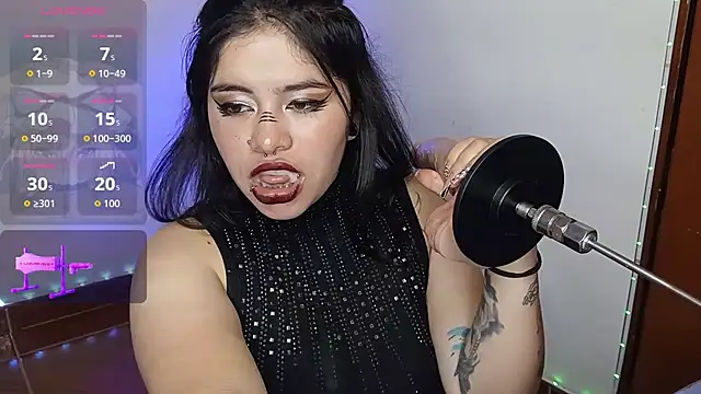 Snapshot of Magic_Alicee_ chatting on June 14, 2026, 12:29 am Magic Alicee online show from June 14, 2026, 12:29 am