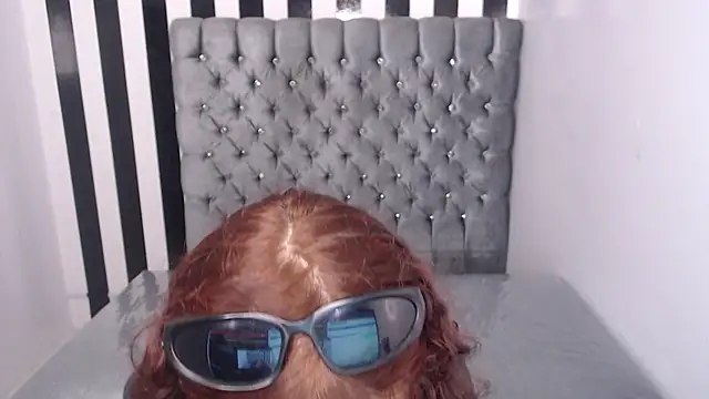 alexandra gomez t online show from November 24, 2025, 7:47 pm