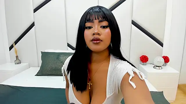 MirandaTurbay online show from November 28, 2025, 2:34 am