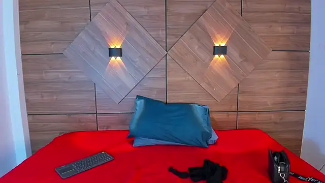 RosseDeAmore online show from January 15, 2026, 7:06 pm