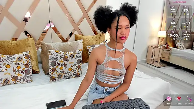 Snapshot of karolebonyy chatting on January 9, 2026, 5:58 am karolebonyy online show from January 9, 2026, 5:58 am