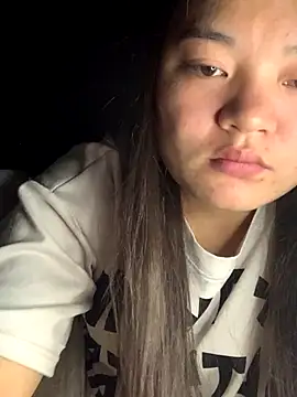 Snapshot of kimyonon chatting on November 12, 2025, 5:50 pm kimyonon online show from November 12, 2025, 5:50 pm