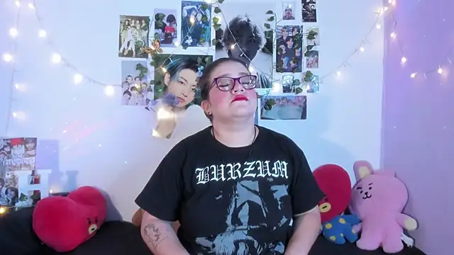 Rose Hellen online show from November 28, 2025, 4:56 am