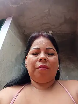 Snapshot of mother2-divorced chatting on June 9, 2026, 1:34 pm mother2-divorced online show from June 9, 2026, 1:34 pm