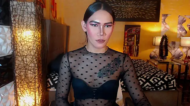 ElegantKellyUncutTS online show from November 30, 2025, 7:42 am