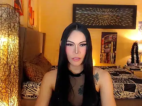 ElegantKellyUncutTS online show from October 26, 2025, 7:31 am