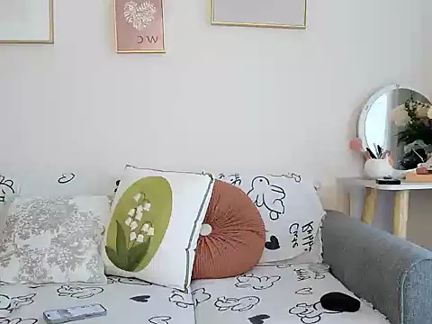 yuyan3929 online show from October 26, 2025, 1:06 am