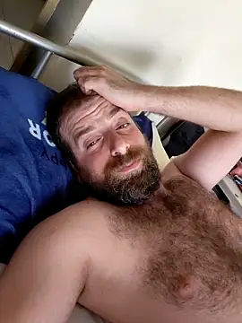 ylansoso online show from December 1, 2025, 4:57 am