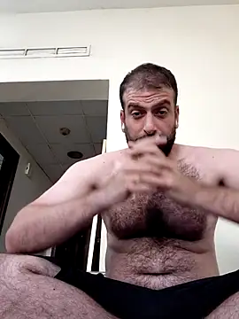 ylansoso online show from December 23, 2025, 9:52 am