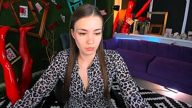 lollyrais online show from May 13, 2026, 12:23 pm